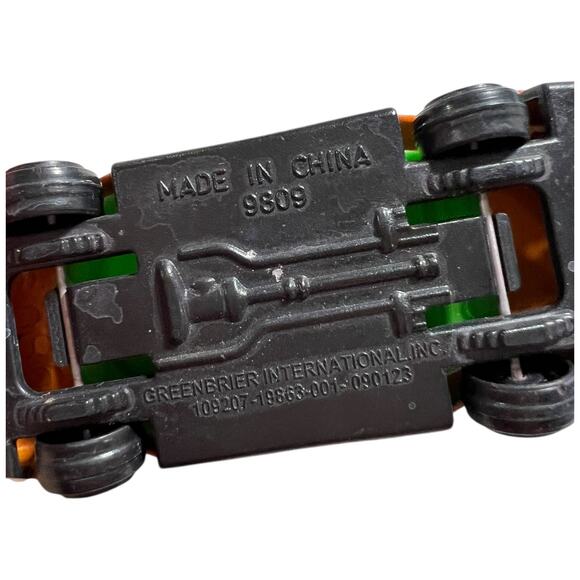 Greenbrier International 9809 Orange Green Racer Diecast Car 164 - Picture 7 of 7